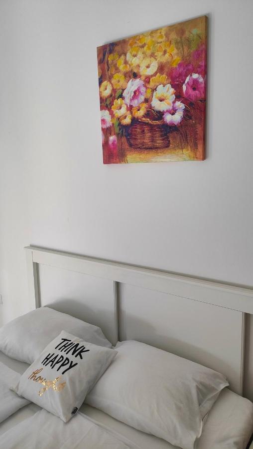 Super Cozy & Central Apartment Budapest Exteriör bild
