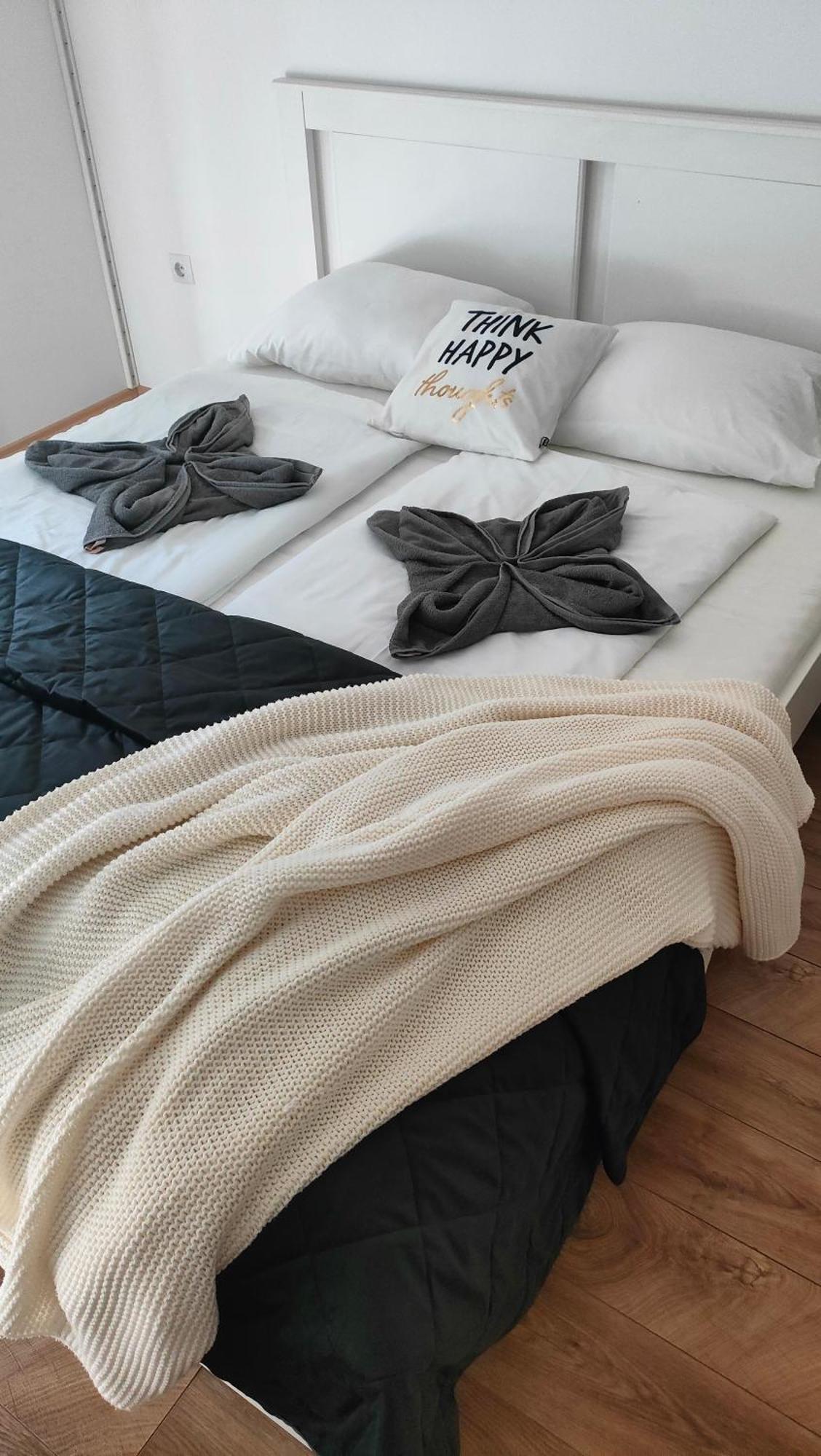 Super Cozy & Central Apartment Budapest Exteriör bild