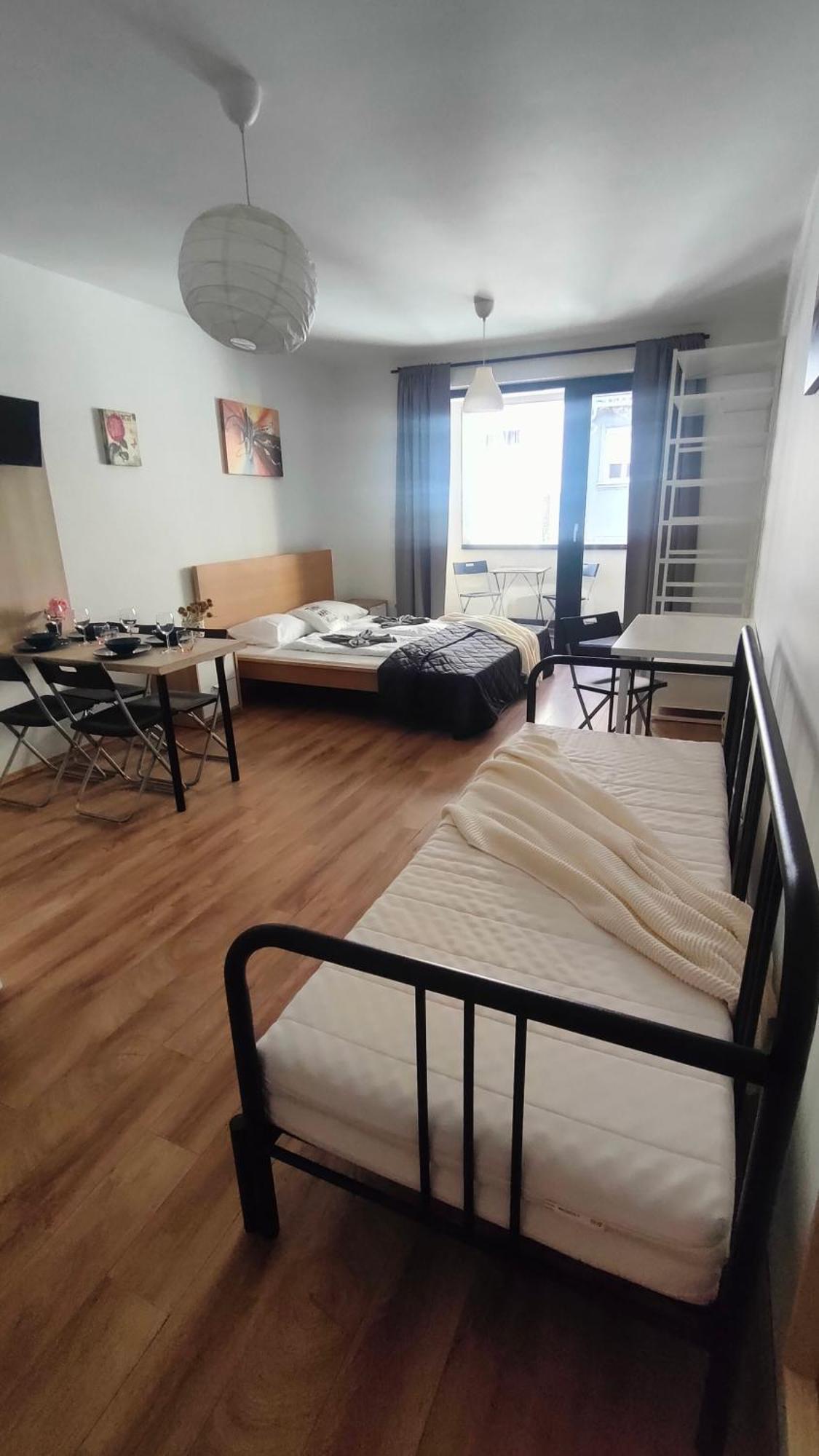 Super Cozy & Central Apartment Budapest Exteriör bild
