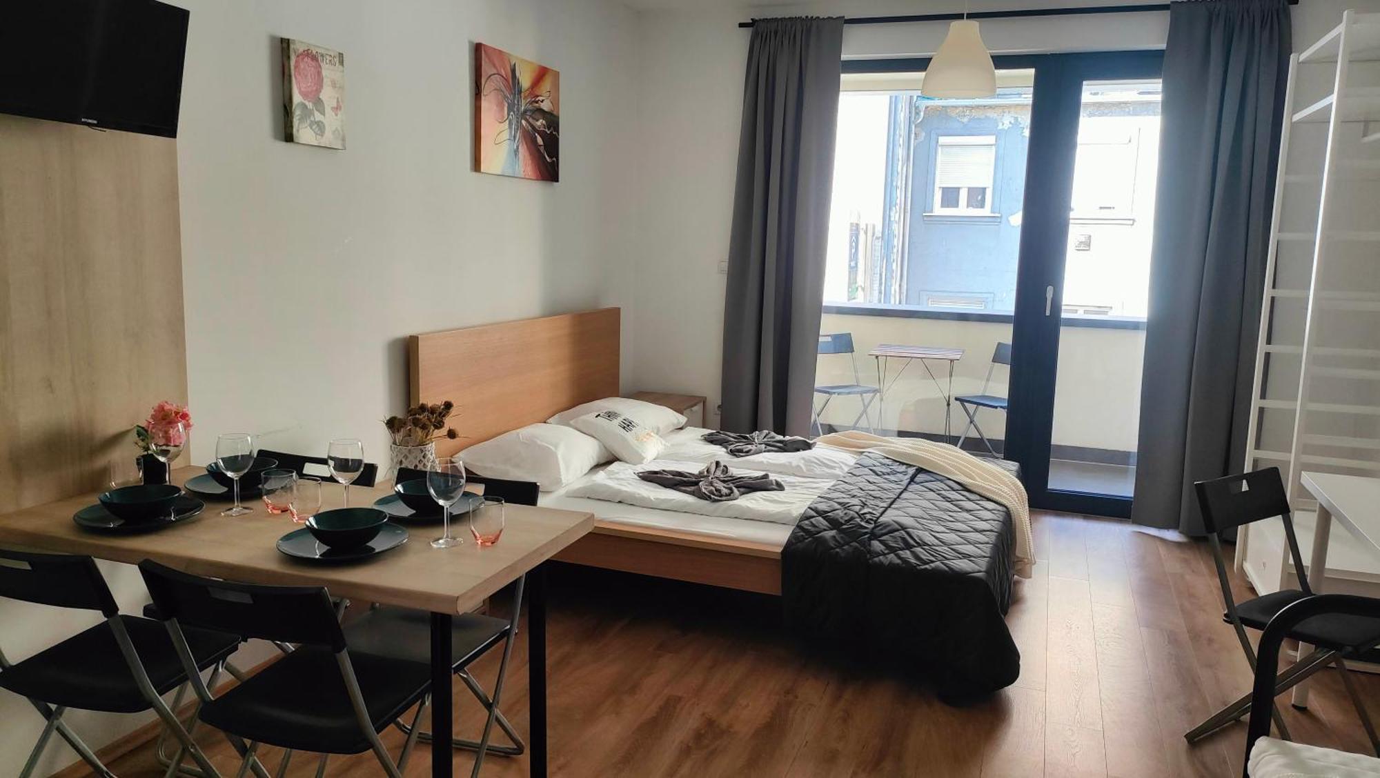 Super Cozy & Central Apartment Budapest Exteriör bild