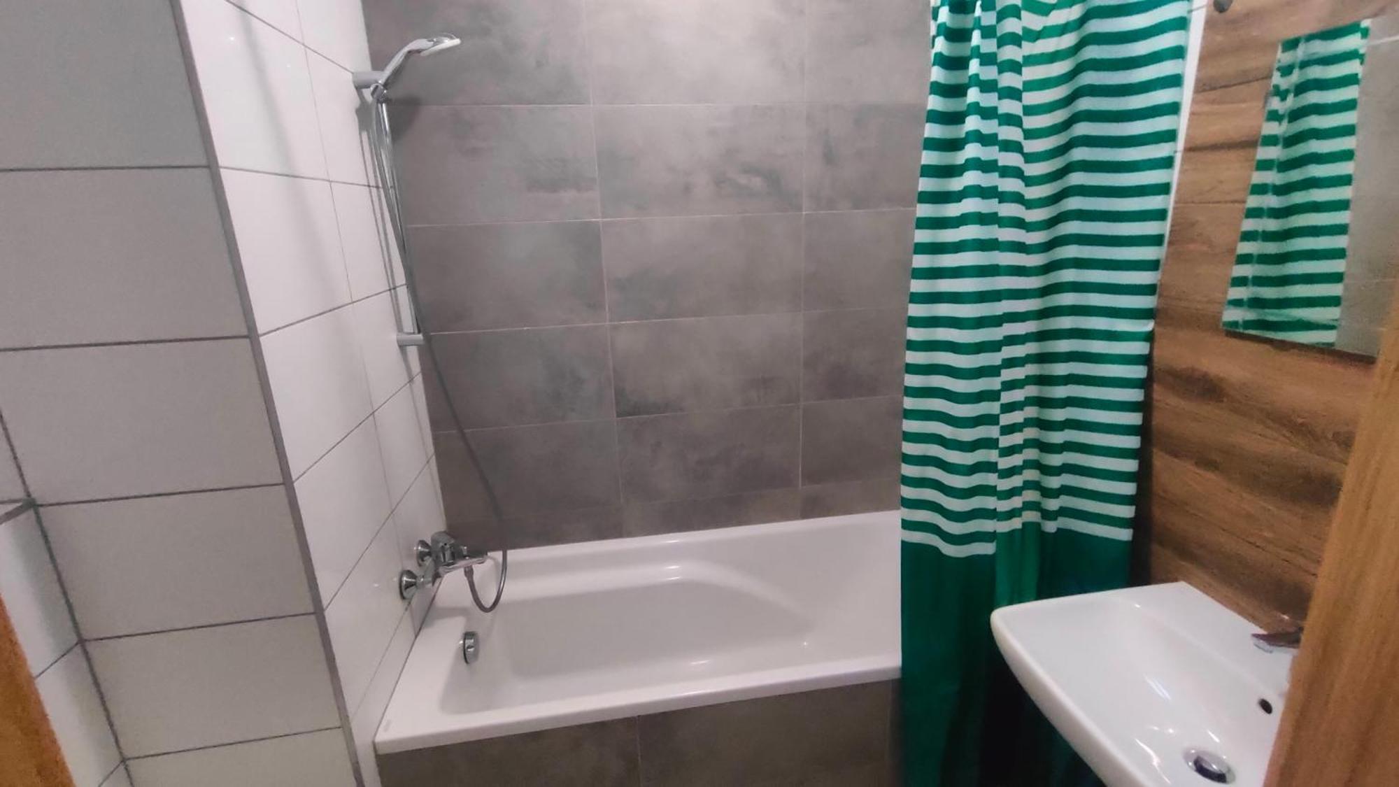 Super Cozy & Central Apartment Budapest Exteriör bild
